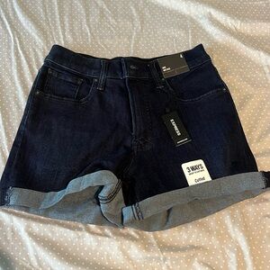 Express Shorts